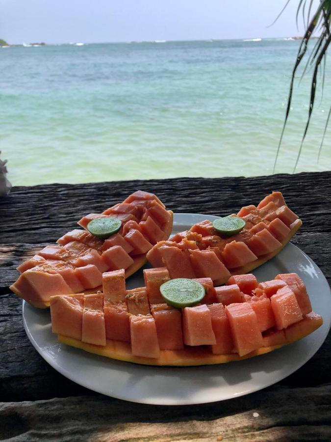 Ocean Beach House Matara Buitenkant foto